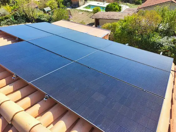 Installation de panneaux photovoltaïques Dualsun – 3 kwc de puissance