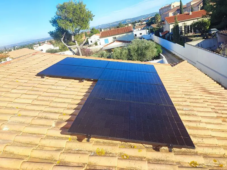 Installation de panneaux photovoltaïques Dualsun bi-verre – 6 kwc de puissance