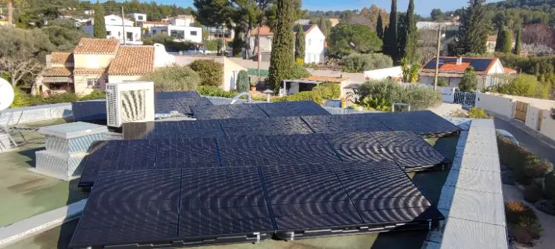 Installation de panneaux photovoltaïques Dualsun bi-verre – 6 kwc de puissance