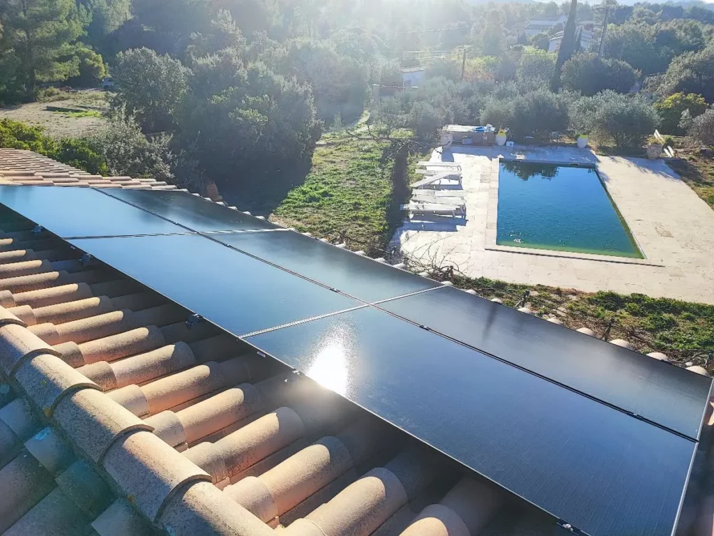 Installation de panneaux photovoltaïques Dualsun – 5.1 kwc de puissance