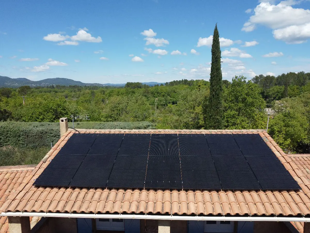 Enr Solutions Installation Photovoltaique Toulon Jpeg Optimizer Pv Tourves.jpg 1